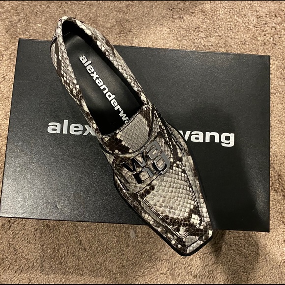 Alexander Wang Snake-effect Leather Pumps - Picture 6 of 8